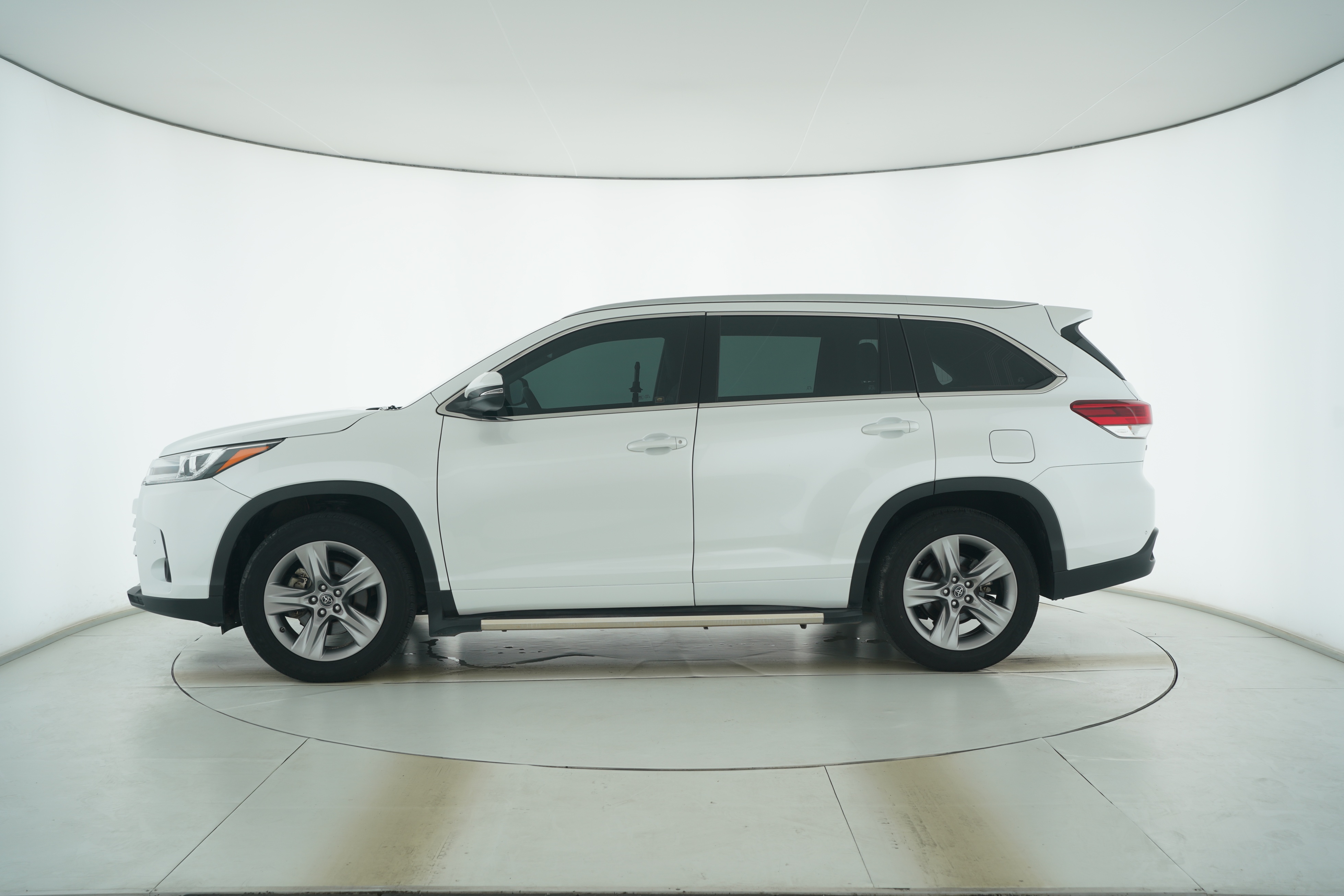 Toyota Highlander 2018 — фото 7