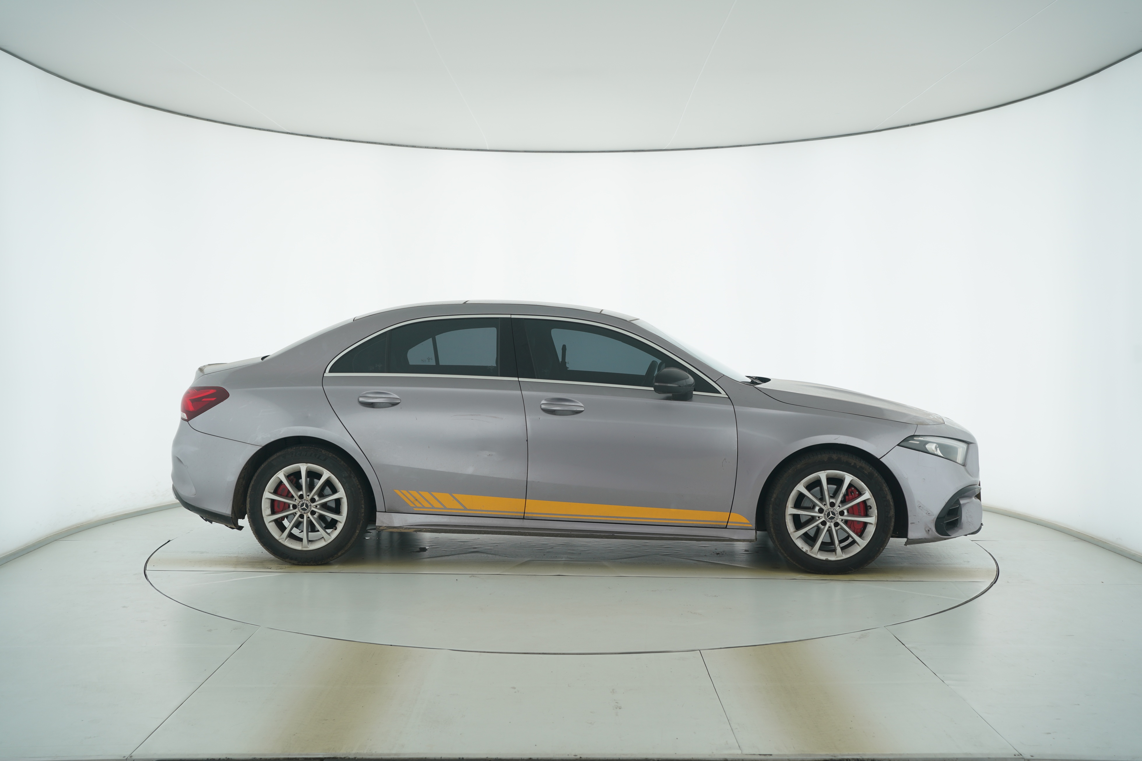 Mercedes Benz A-Class 2020 — фото 8