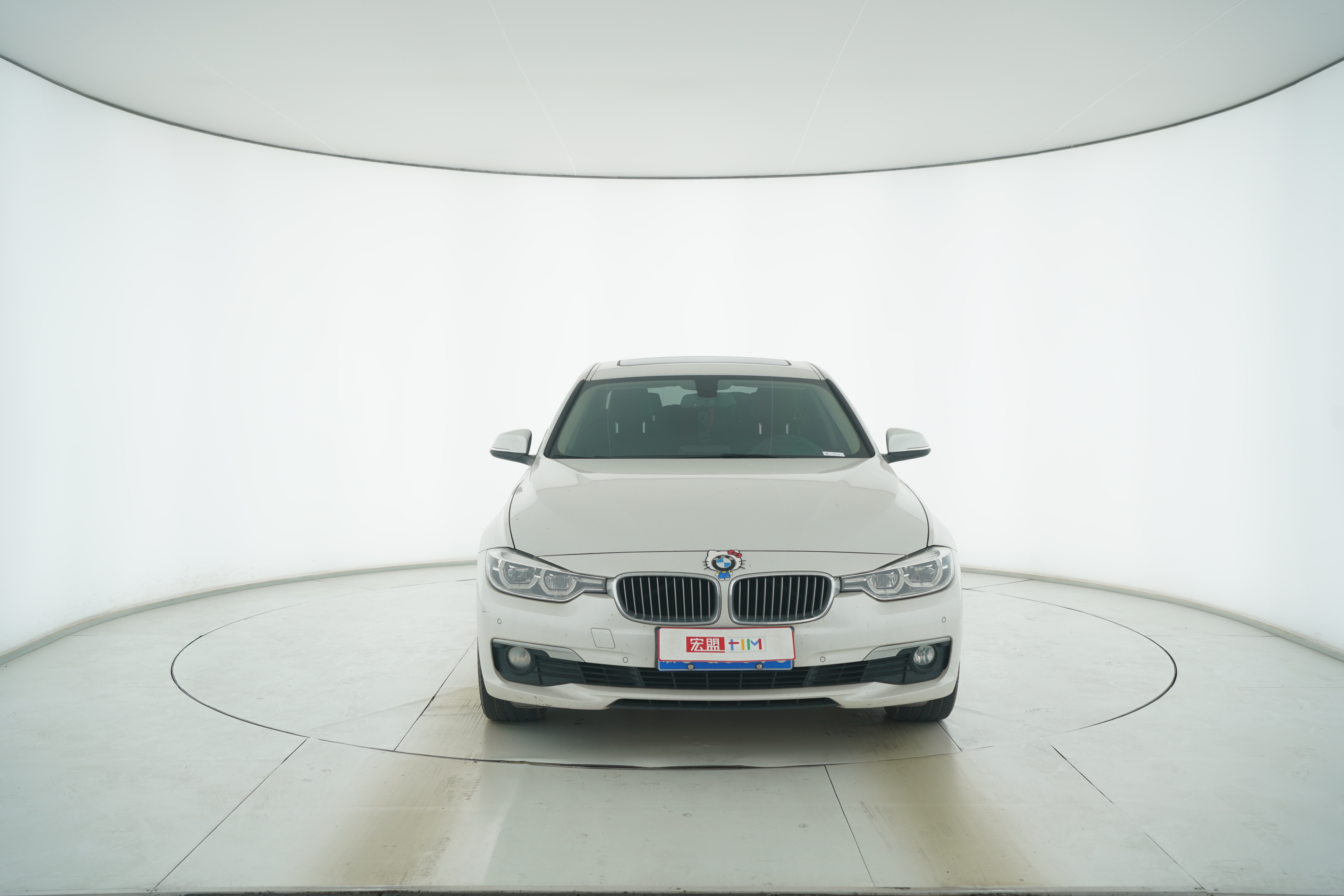 BMW 3 Series 2018 — фото 5