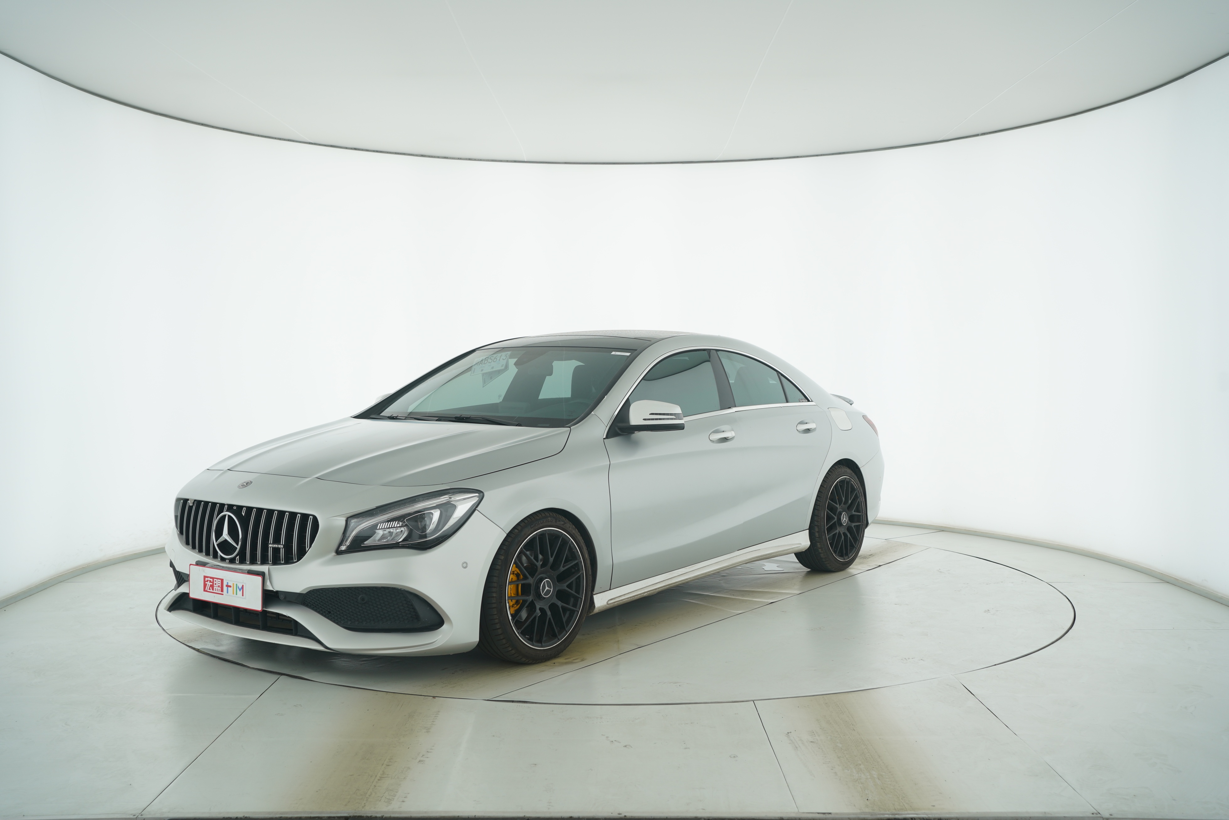Mercedes Benz GLA-Class 2018 — фото 1