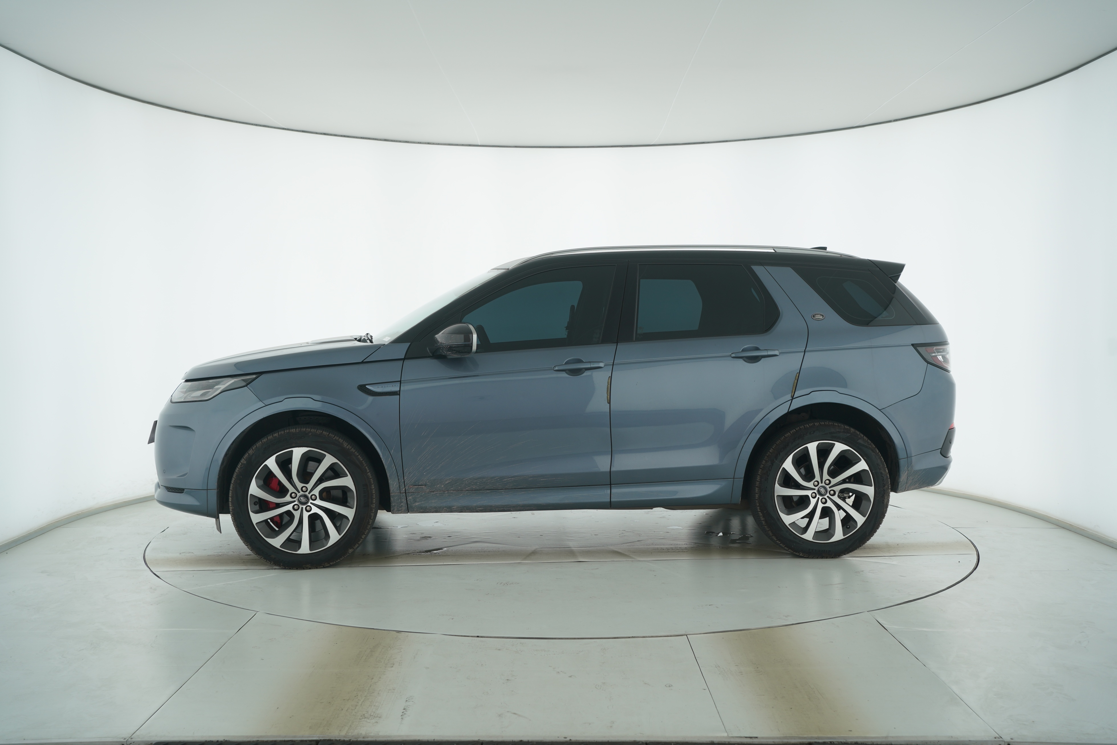 Land Rover Discover the Sports Version 2020 — фото 7