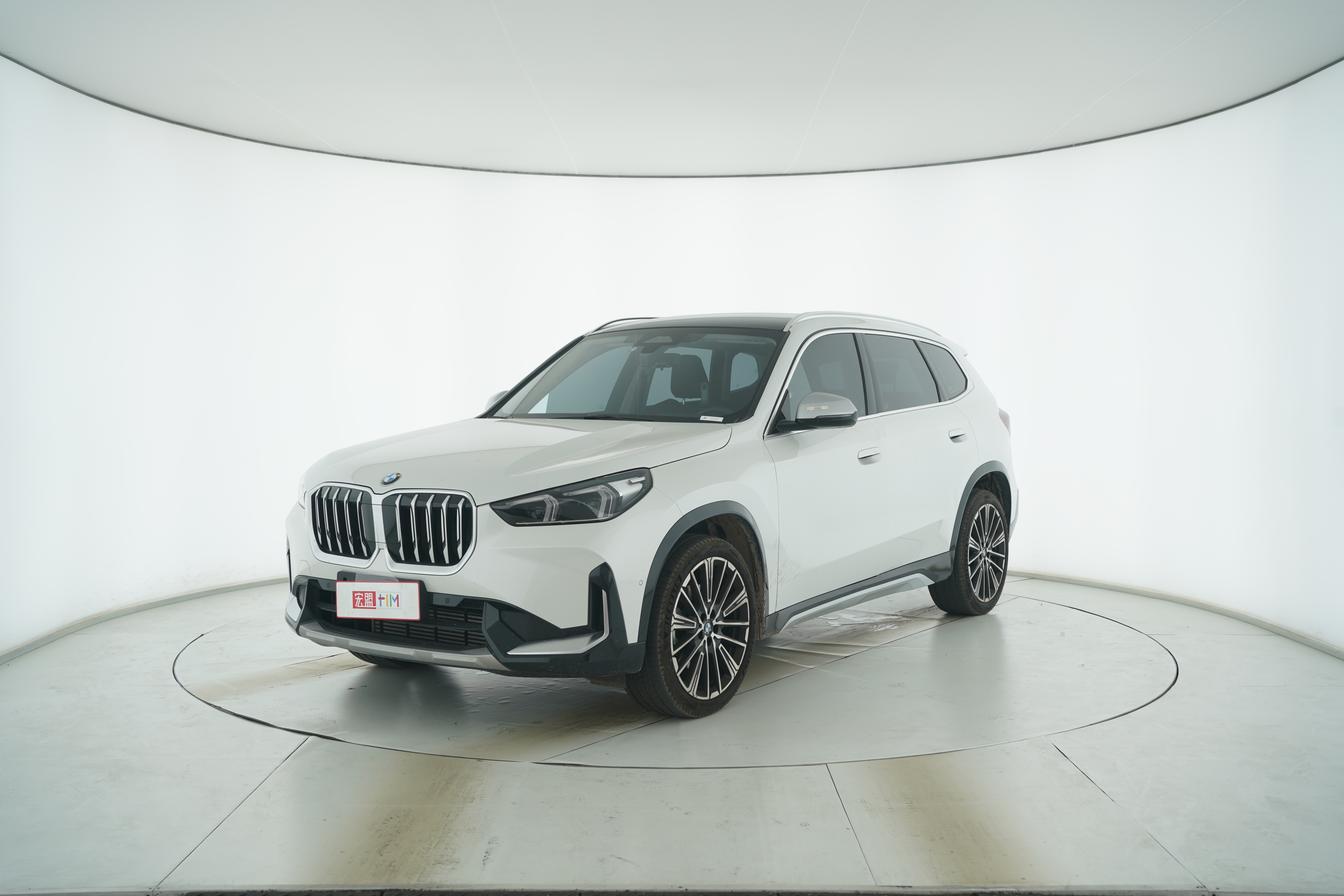 BMW X1 2023 — фото 1