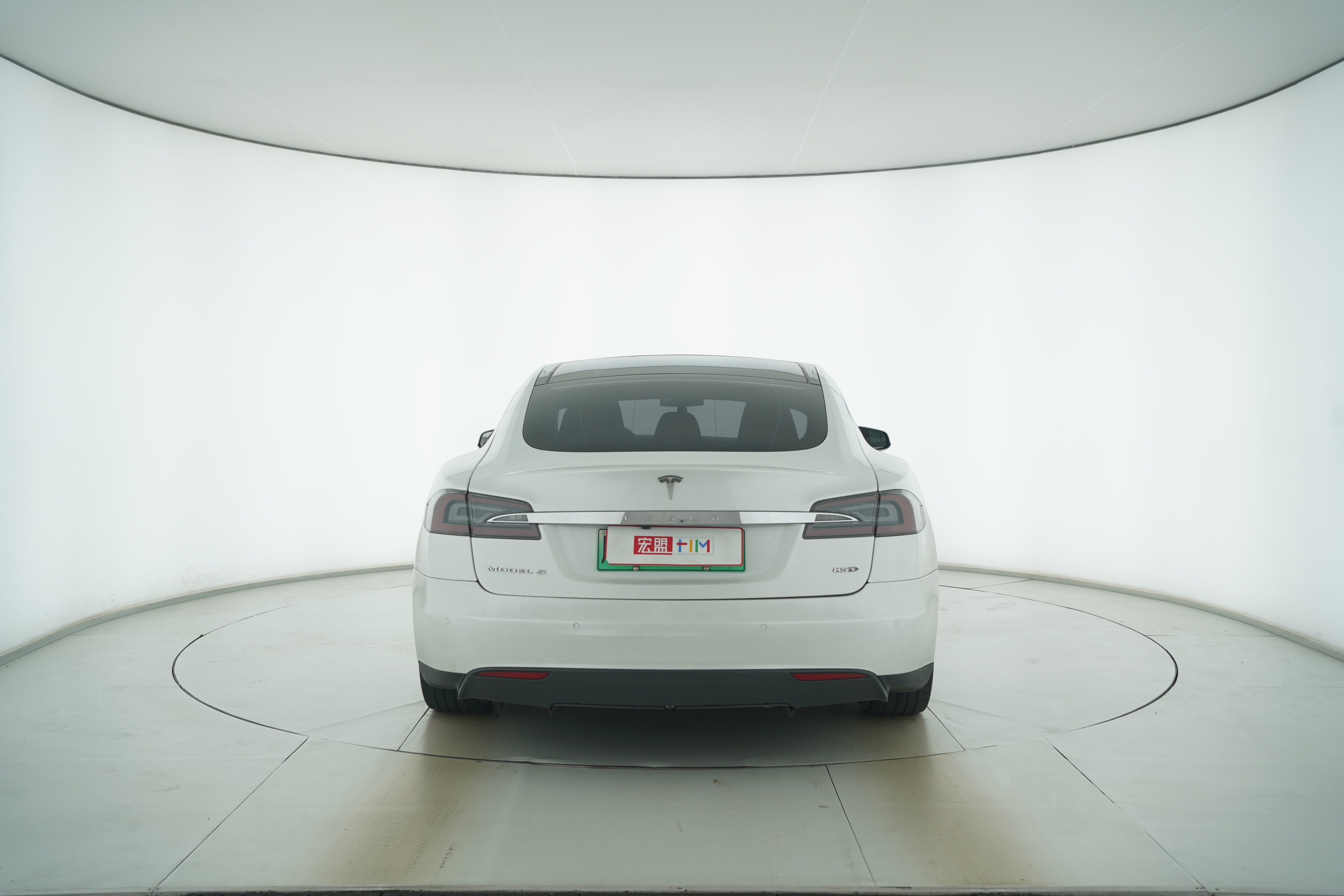 Tesla Model S 2015 — фото 6