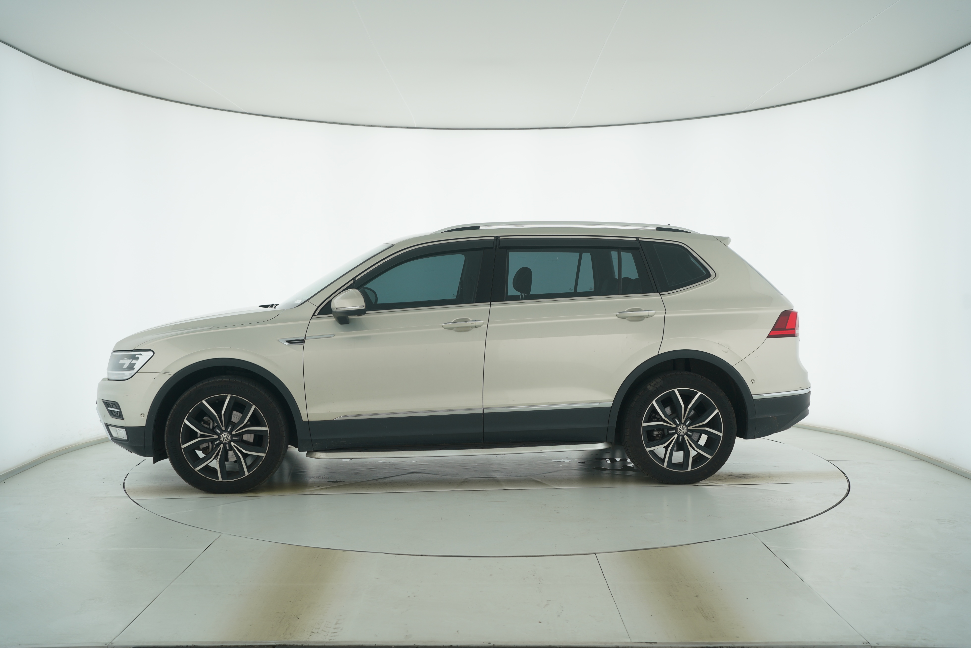Volkswagen Tiguan L 2019 — фото 7
