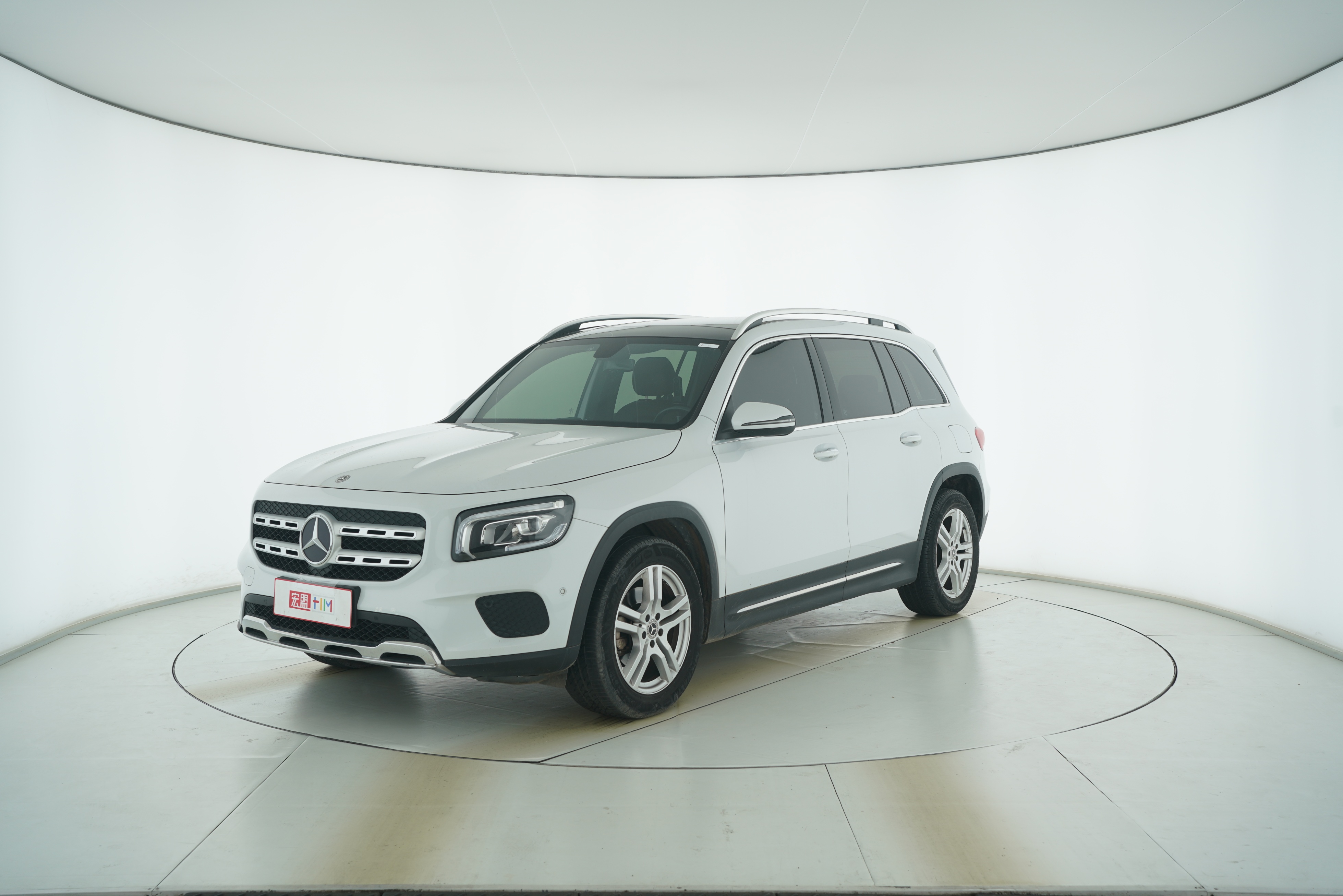 Mercedes Benz GLB 2020 — фото 1