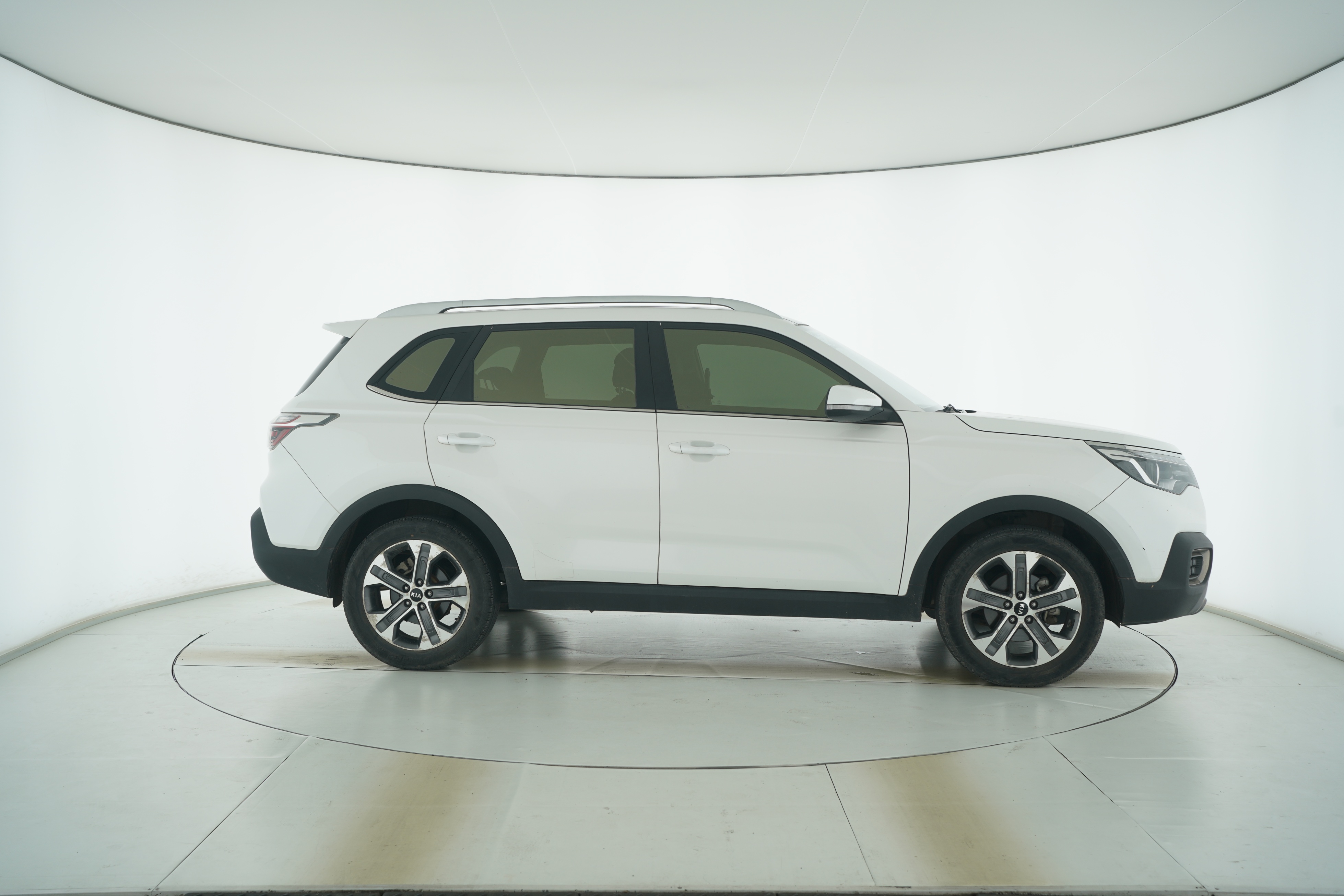 KIA Sportage 2018 — фото 8