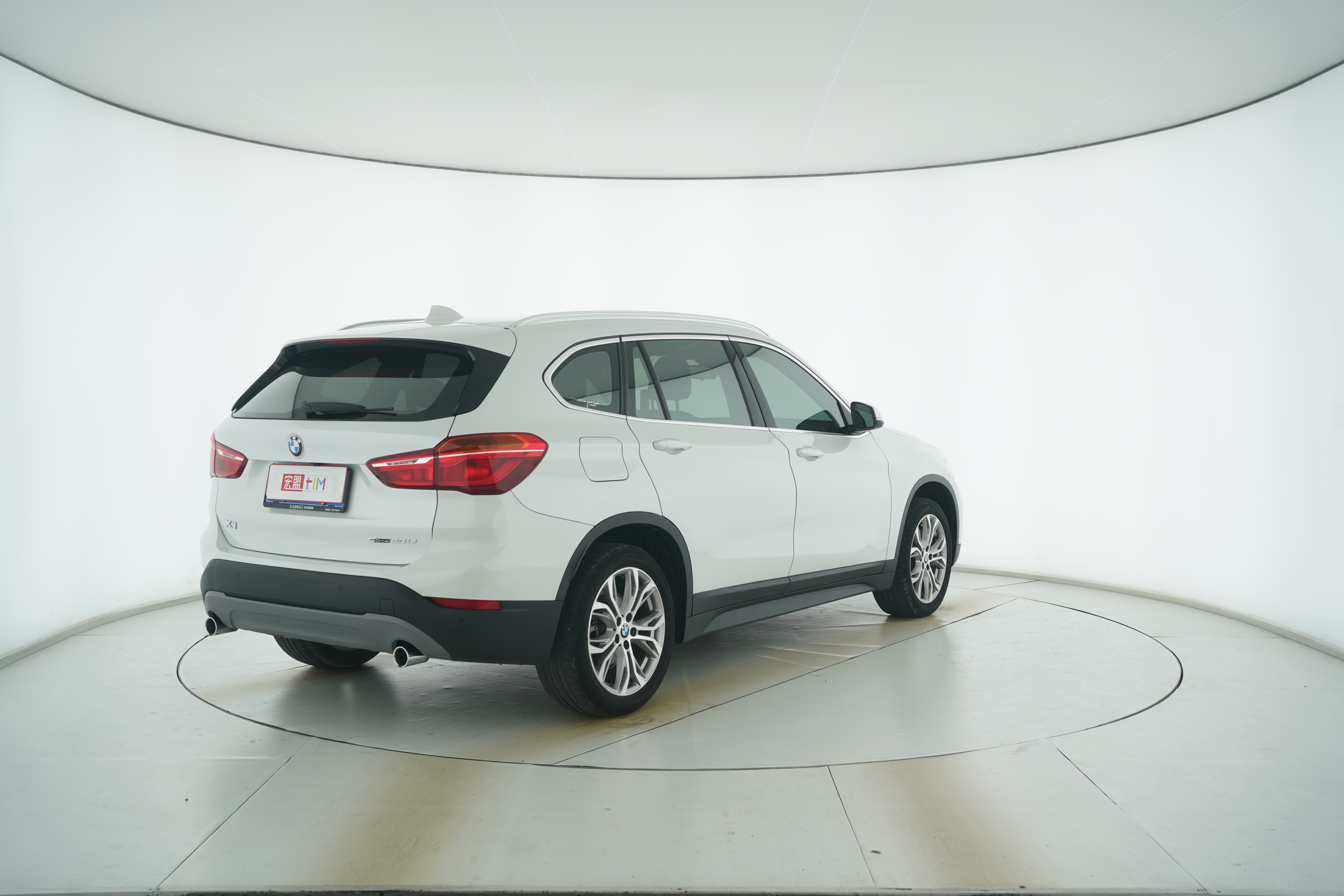 BMW X1 2019 — фото 4